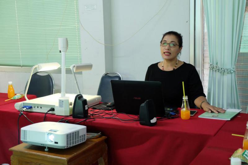 4. อบรมการจัดการความรู้ เรื่อง เทคนิคการจัดเก็บหลักฐาน SAR ตามองค์ประกอบให้กับบุคลากร วันที่ 5 เมษายน 2560 ณ ห้องประชุมสำนักบริการวิชาการและจัดหารายได้